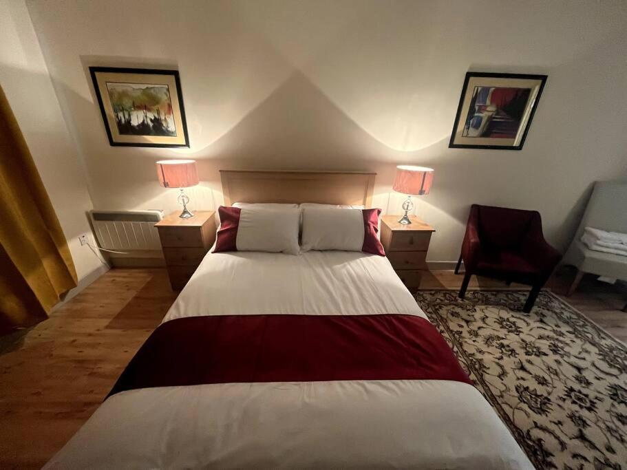 Elegant Rooms And Suites In Knock 诺克 外观 照片